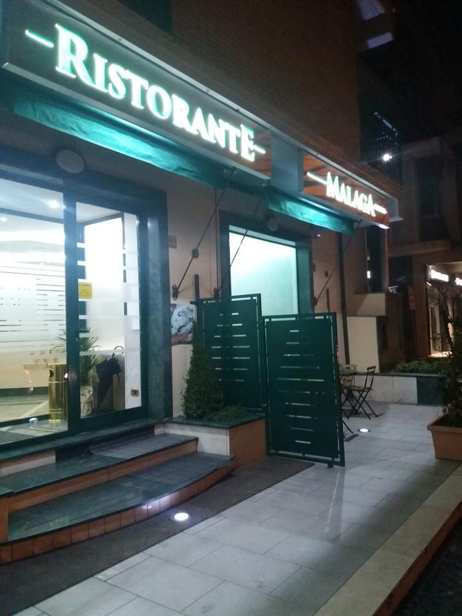 אבלינו Hotel Malaga מראה חיצוני תמונה